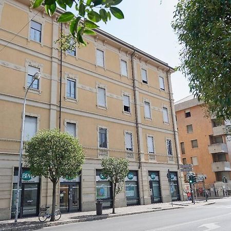 Appartamento Casa Vacanze Sma93 Monza Esterno foto